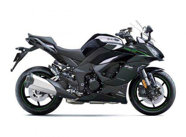 2025 KAWASAKI 1100SX IN METALLIC SPARK BLACK + £1000 GENUINE ACCESORIES AND LOW RATE FINANCE
