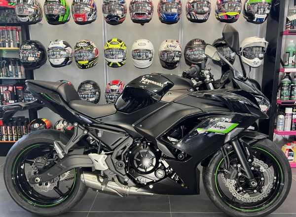 0% FINANCE AVAILABLE* 2025 KAWASAKI NINJA 650 IN METALLIC SPARK BLACK
