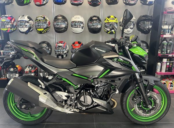 2026 KAWASAKI ZX4RR PERFORMANCE IN METALLIC MATTE GRAPHENSTEEL