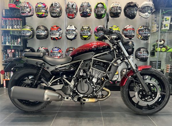 2026 KAWASAKI ELIMINATOR IN METALLIC IMPERIAL RED