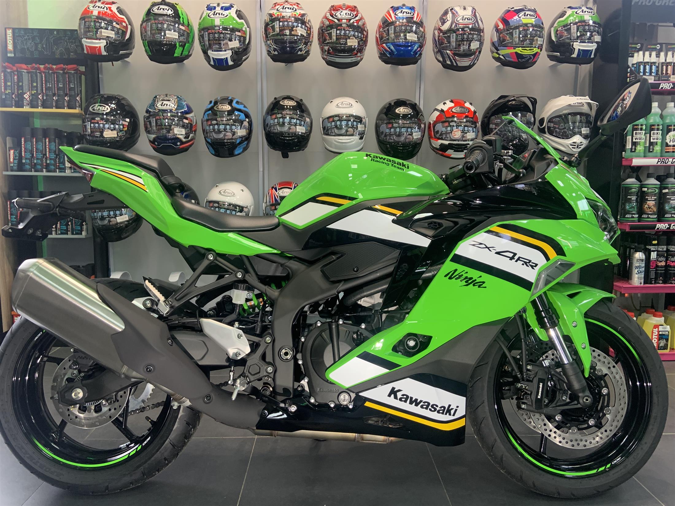 2025 KAWASAKI ZX4RR IN LIME GREEN 0% FINANCE AVAILABLE